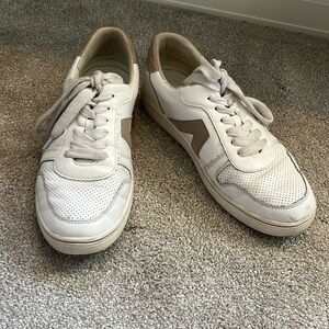 Mia Alta Malta lace up white sneakers